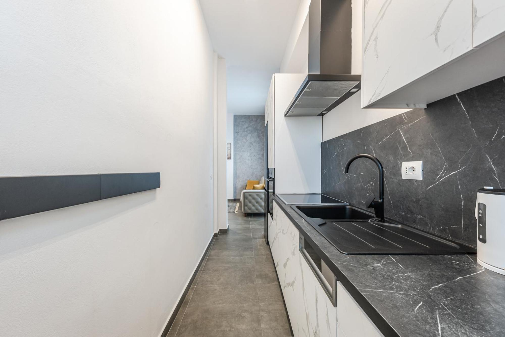 Royal Hill Apartments By Ps ดูร์เรส ภายนอก รูปภาพ