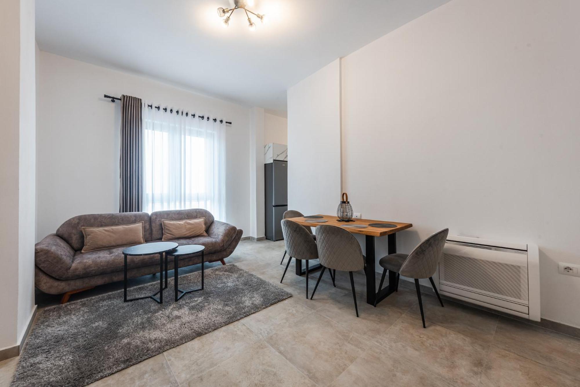 Royal Hill Apartments By Ps ดูร์เรส ภายนอก รูปภาพ