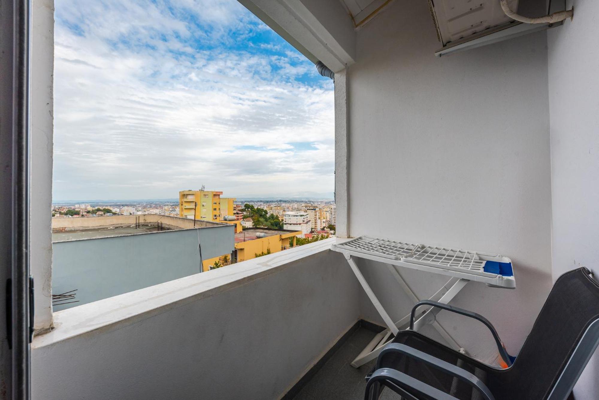 Royal Hill Apartments By Ps ดูร์เรส ภายนอก รูปภาพ